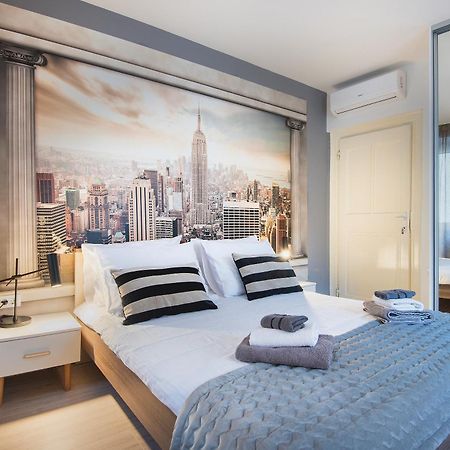 Arta Apartment City Center II - With Private Parking Pula Extérieur photo