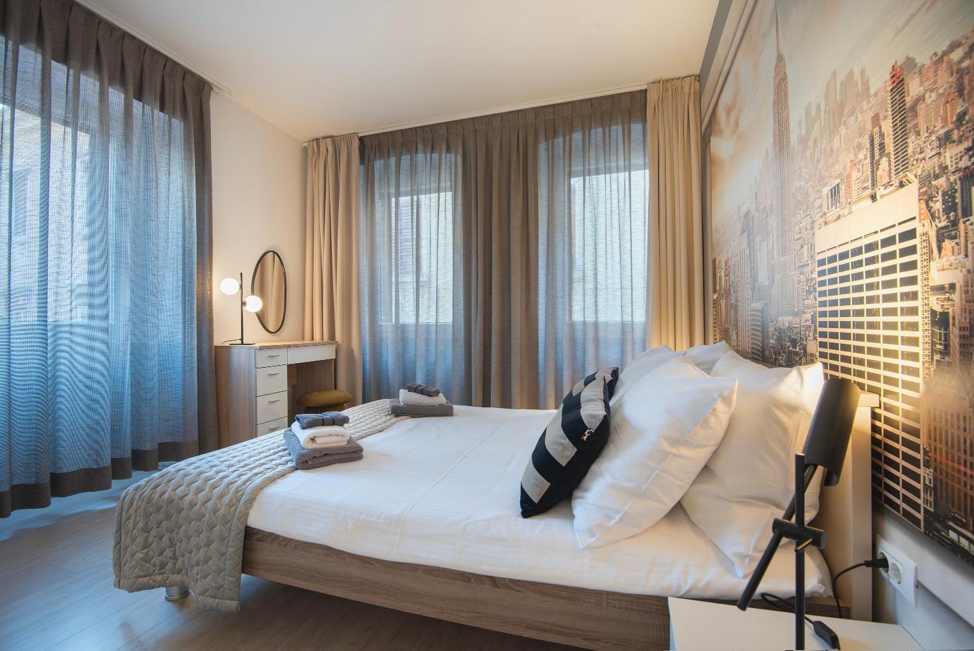 Arta Apartment City Center II - With Private Parking Pula Extérieur photo